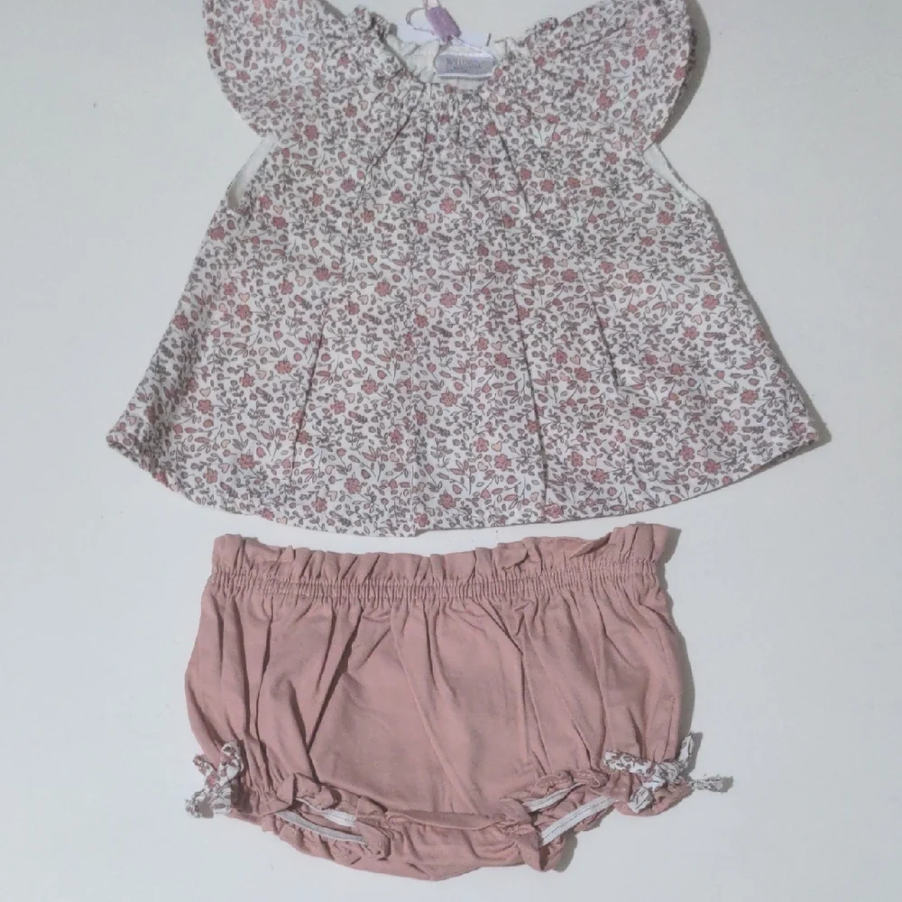 Willow & Whistle Baby Girl Floral Top and Bloomers Set. Size 3 Months NWT - Picture 3 of 8